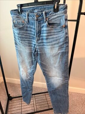 American Eagle Outfitters Men’s Athletic Fit Straight Jeans - Light Blue